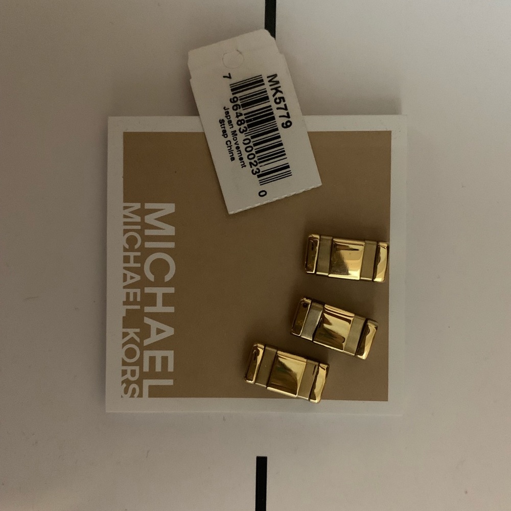 Michael Kors Gold Watch - Picture 4 of 6